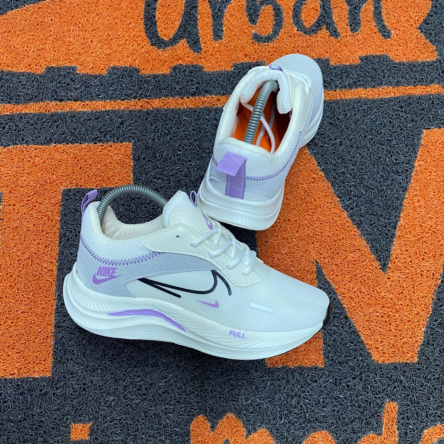 NIKE ZOOM MORADO + PLANTILLA SEMIORTOPEDICA