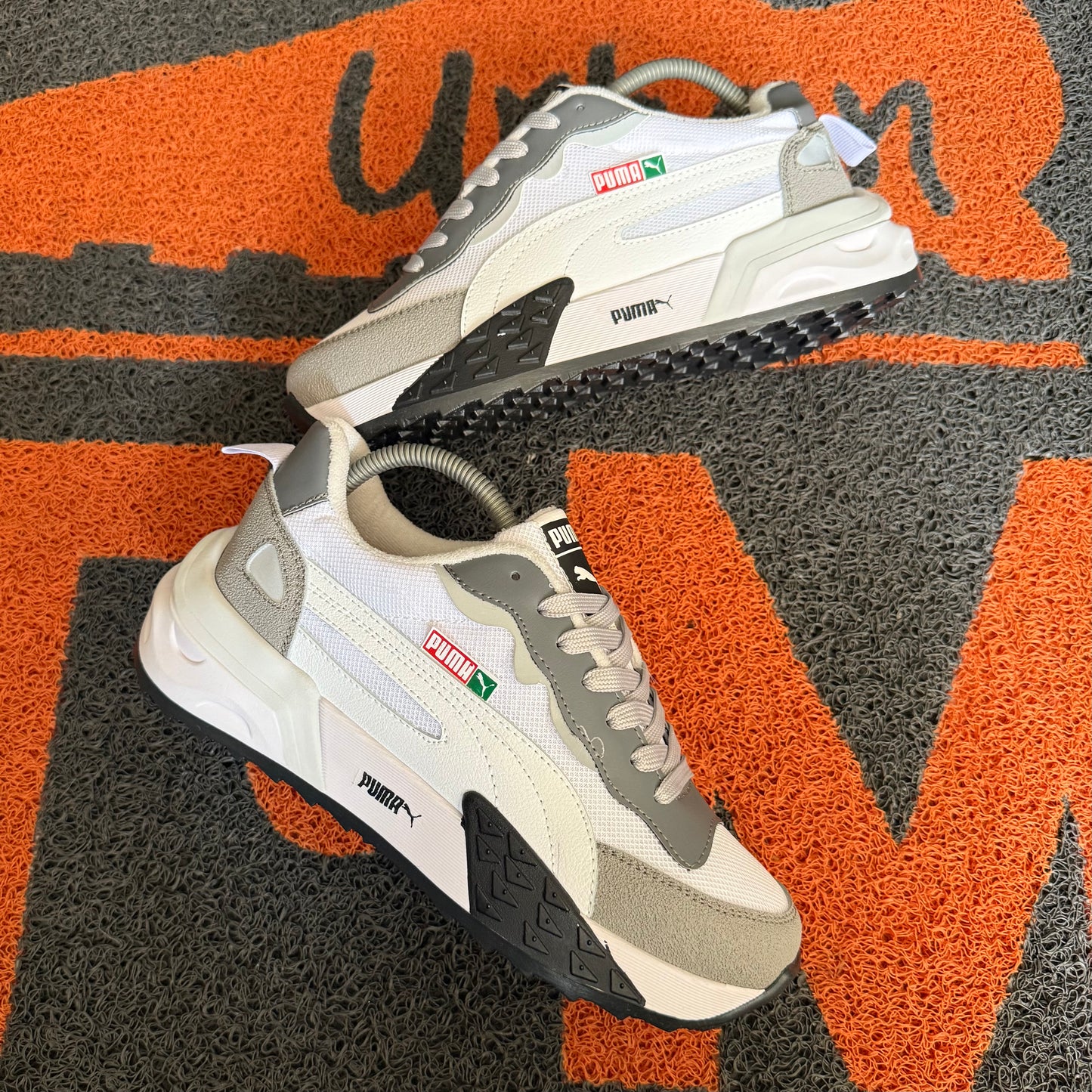 PUMA FUTURE BLANCO X GRIS