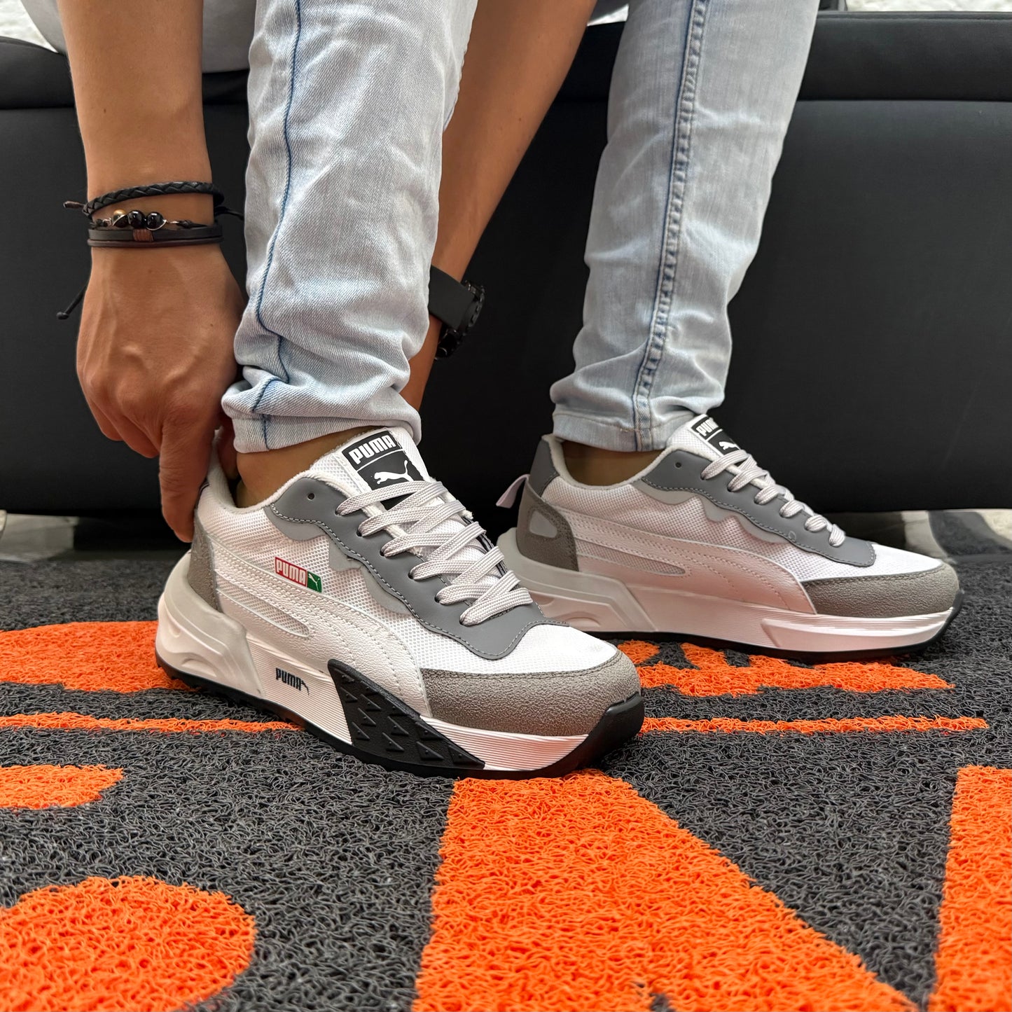 PUMA FUTURE BLANCO X GRIS