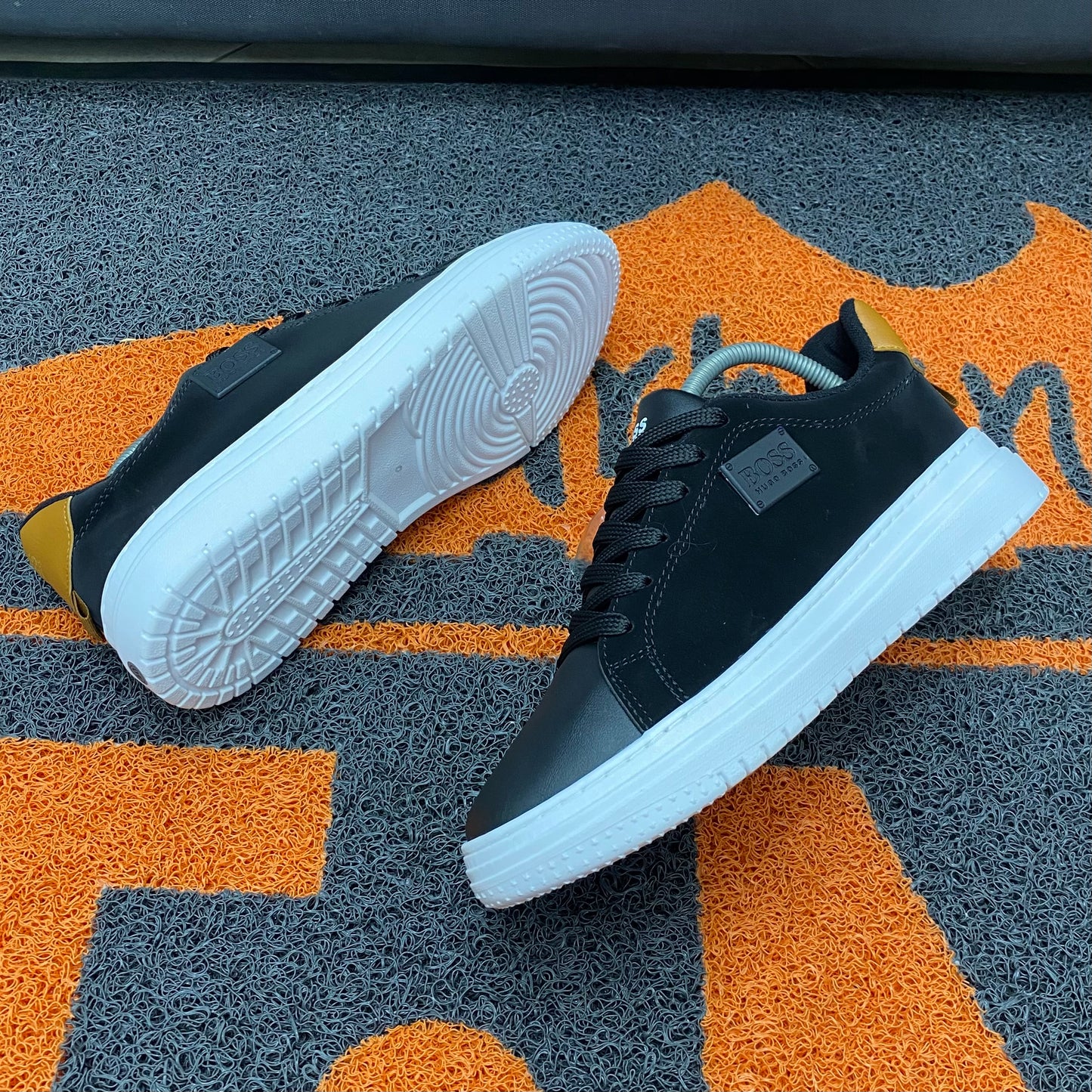 HUGO BOSS NEGRO CAFE