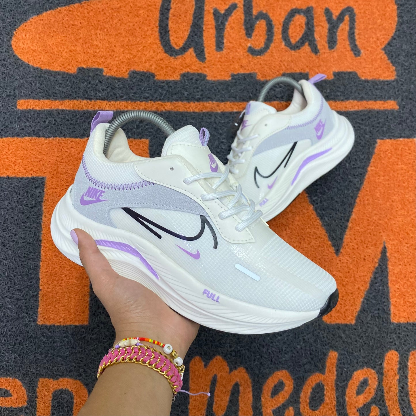 NIKE ZOOM MORADO + PLANTILLA SEMIORTOPEDICA