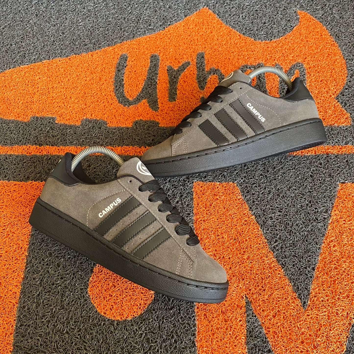 CAMPUS GRIS X NEGRO
