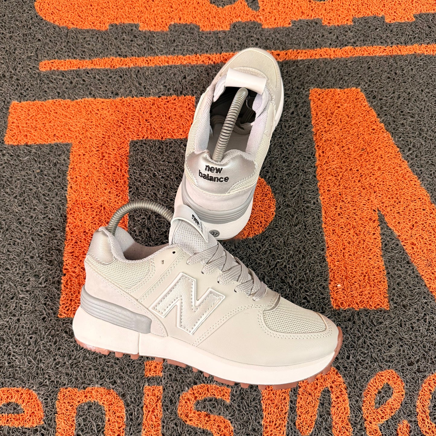 NEW BALANCE PLATA MUJER