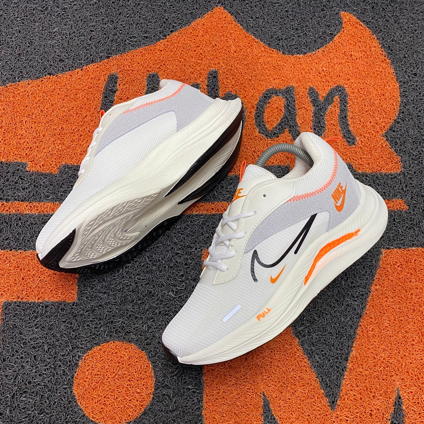 NIKE ZOOM NARANJA + PLANTILLA SEMIORTOPEDICA