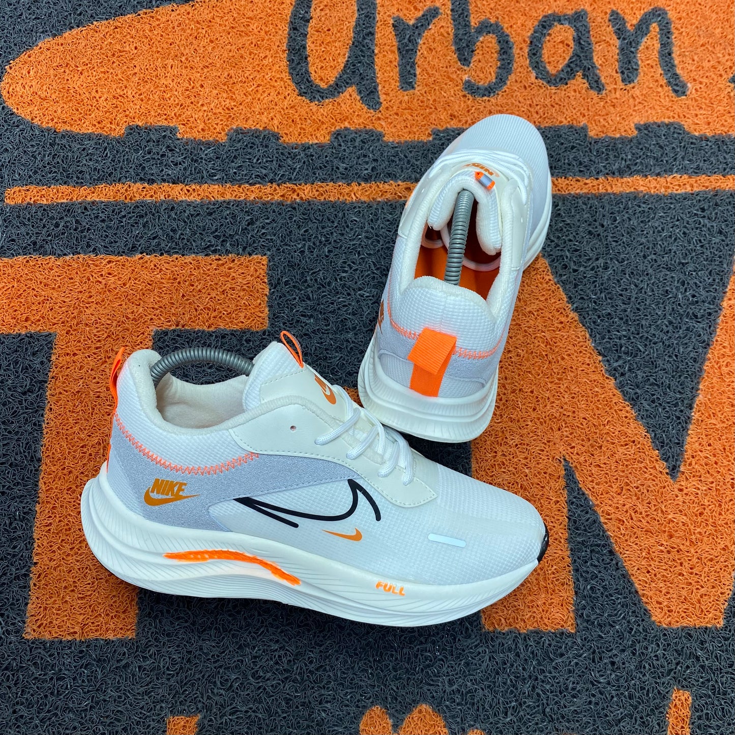 NIKE ZOOM NARANJA + PLANTILLA SEMIORTOPEDICA