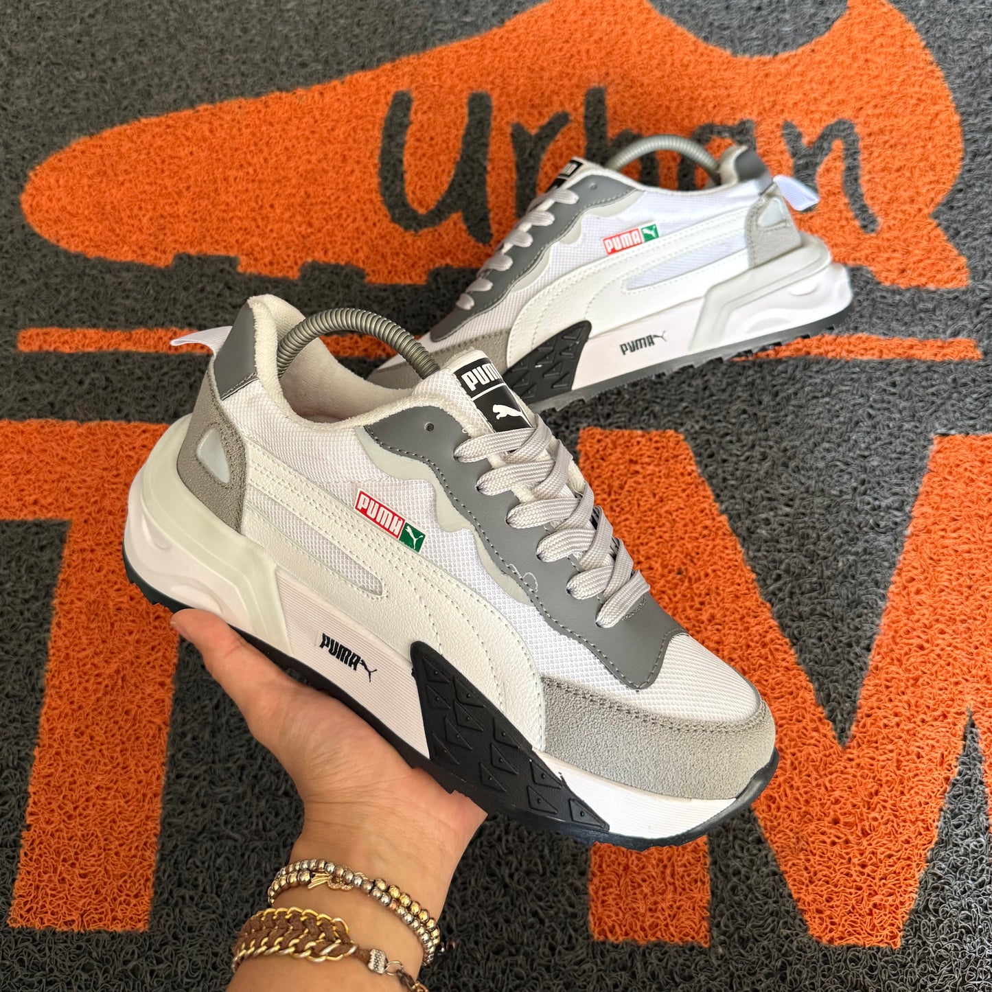 PUMA FUTURE BLANCO X GRIS