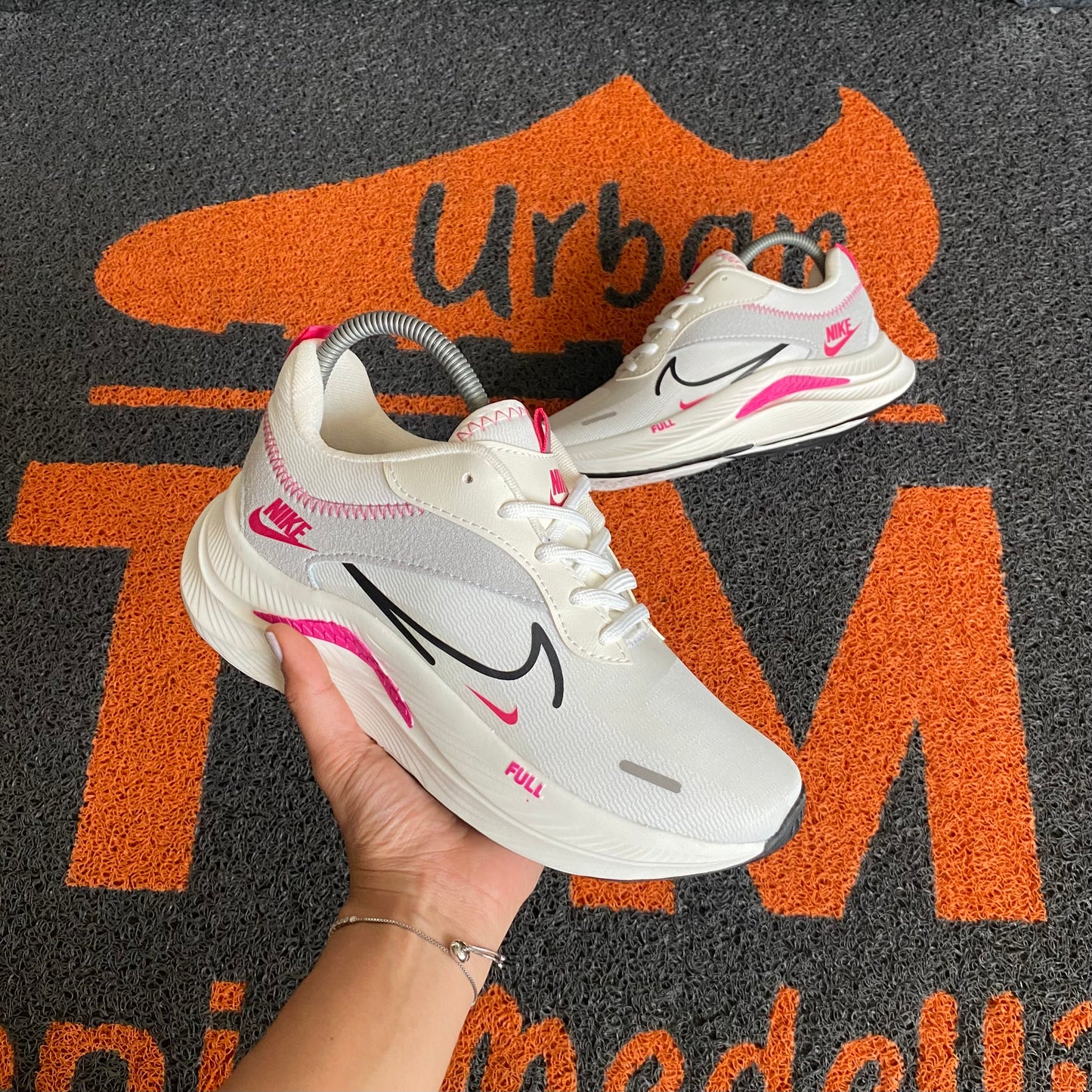 NIKE ZOOM FUCSIA + PLANTILLA SEMIORTOPEDICA