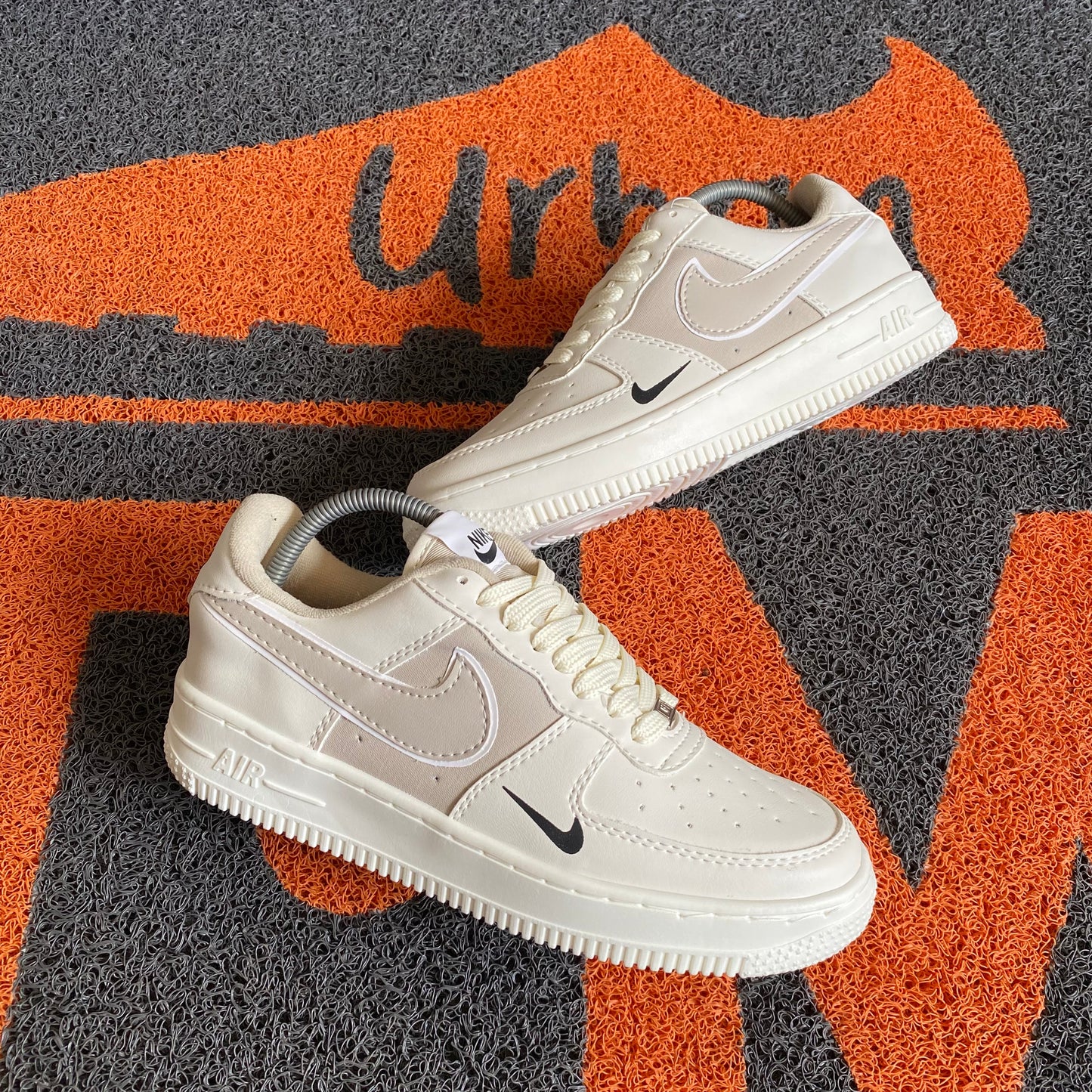 AF1 VAINILLA X BEIGE