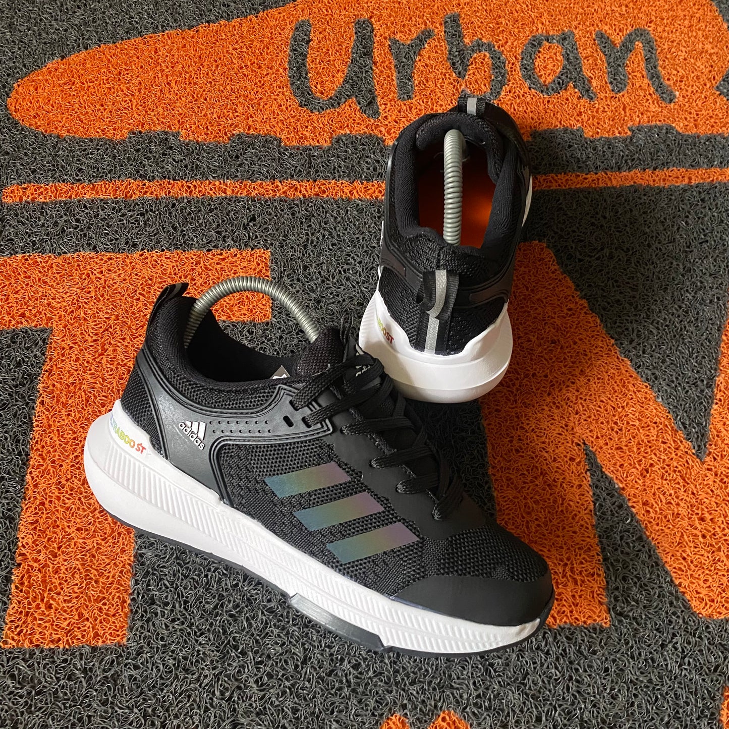 ADIDAS ULTRABOOST NEGRO