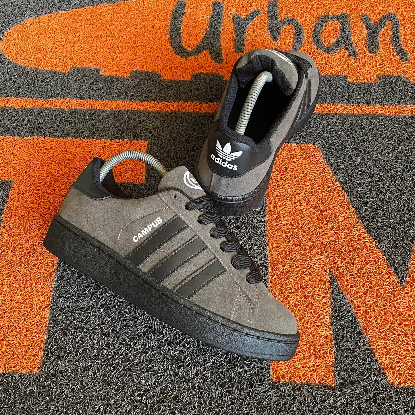 CAMPUS GRIS X NEGRO