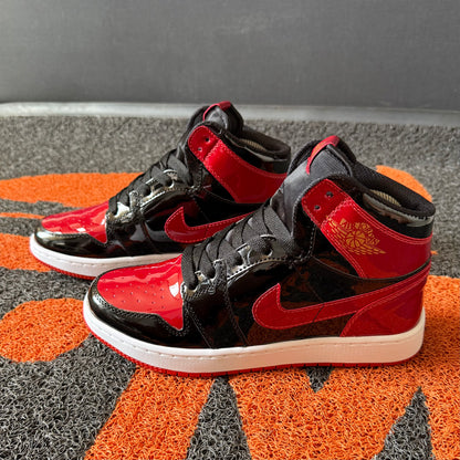 RETRO 1 NEGRO X ROJO