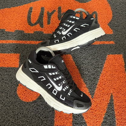 NIKE P-6000 NEGRO