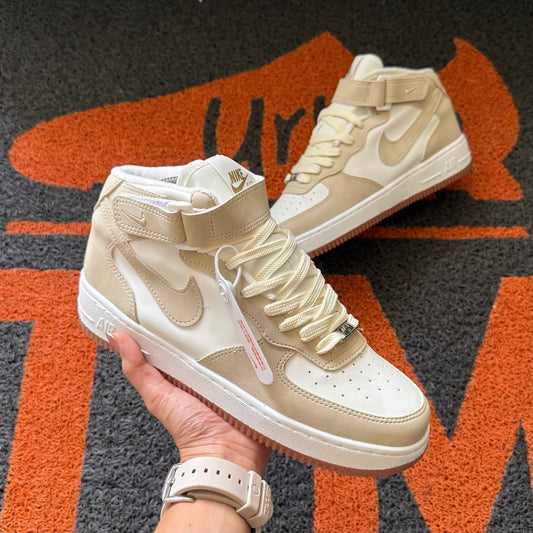 AF1 BOTA BEIGE X BLANCO
