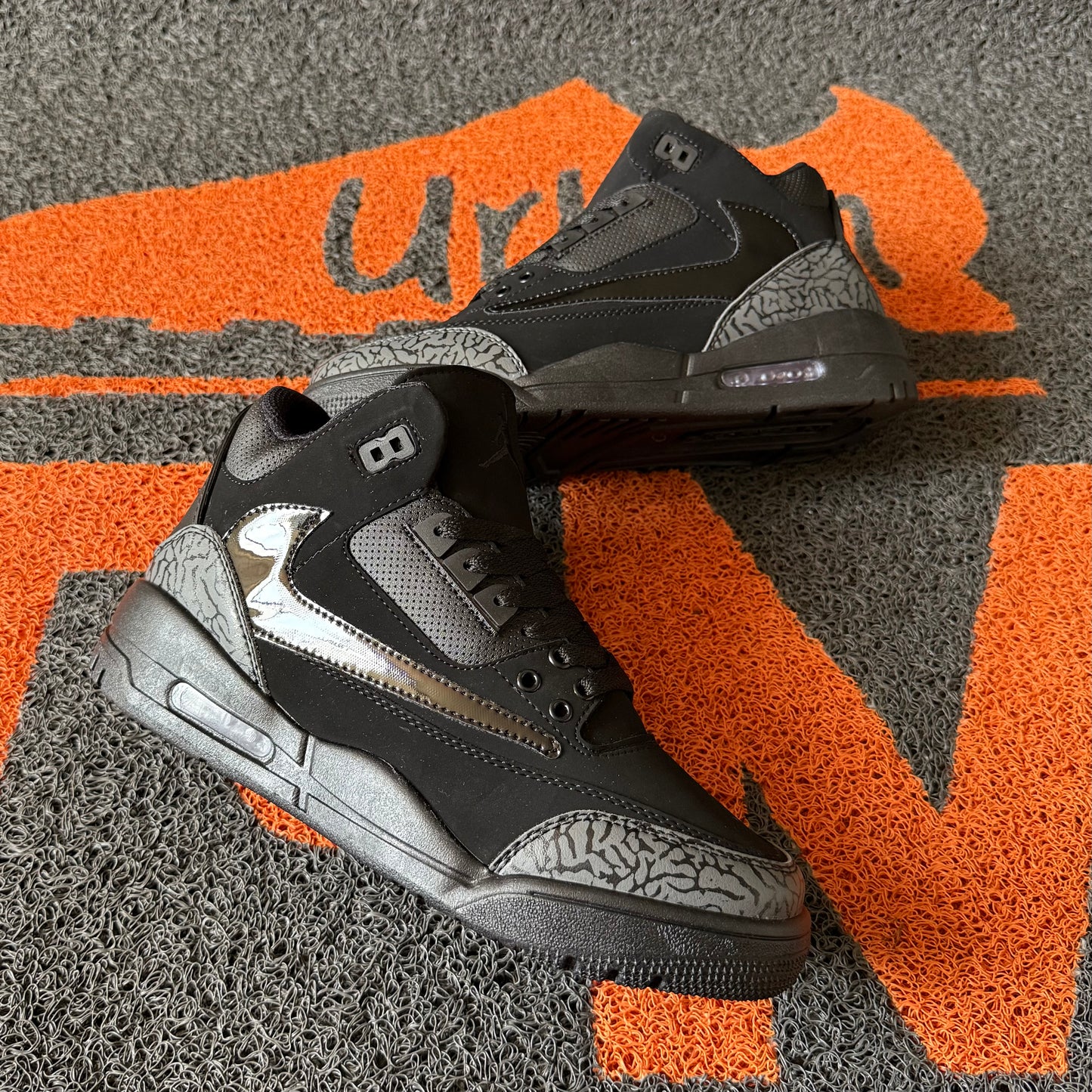 RETRO 3 NEGRA