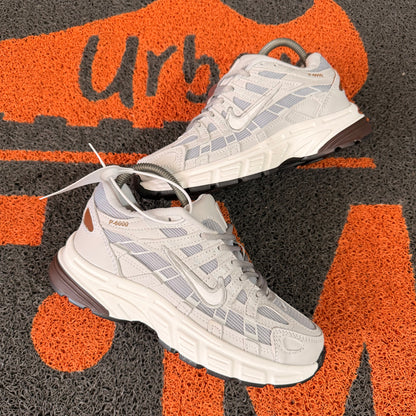 P 6000 GRIS MUJER