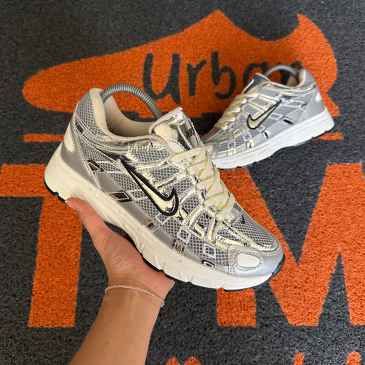 NIKE P-6000 PLATA