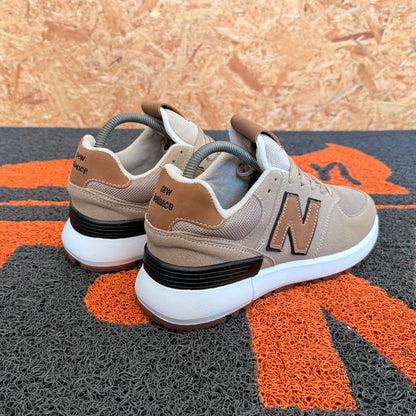 NEW BALANCE CAFE