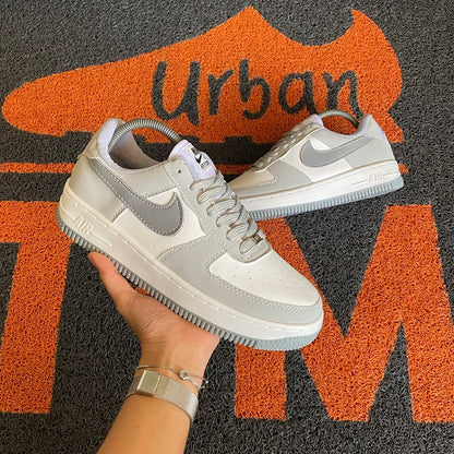 AF1 GRIS X BLANCO