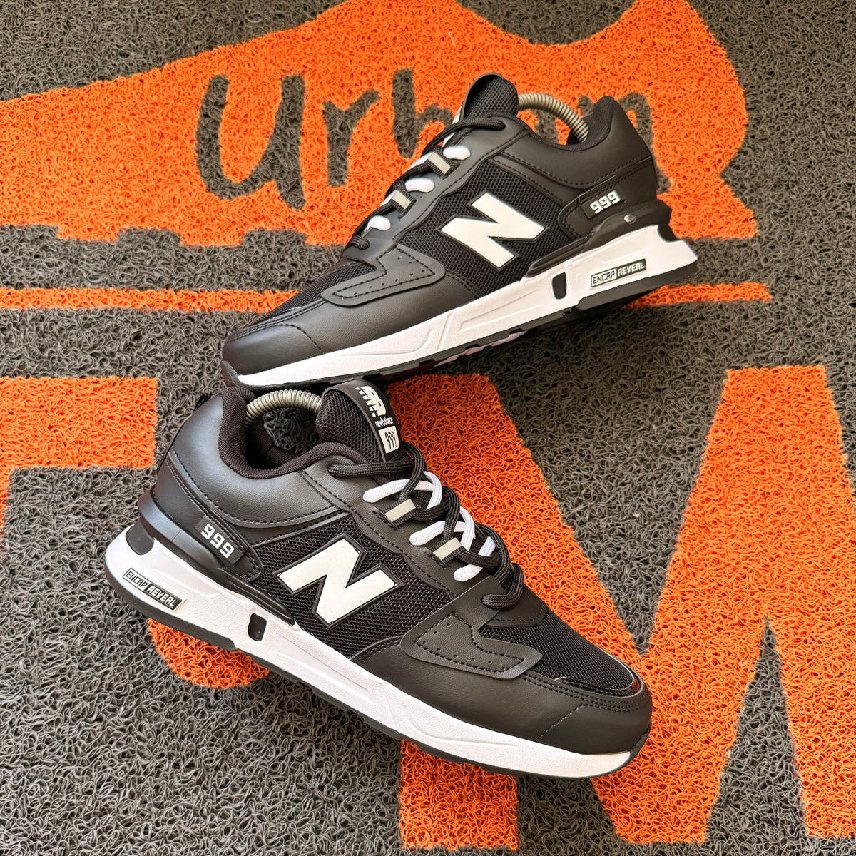NEW BALANCE 999 NEGRO