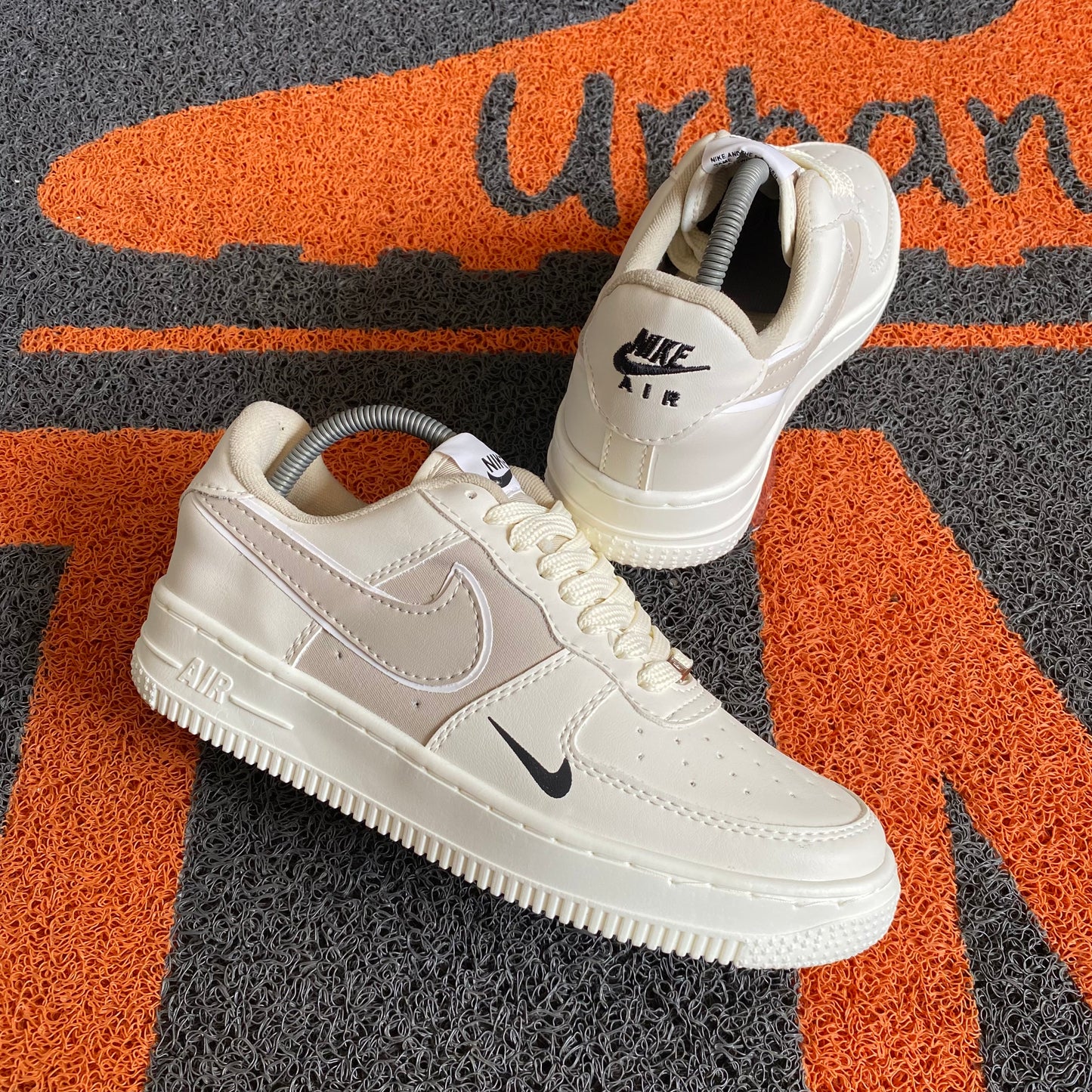 AF1 VAINILLA X BEIGE