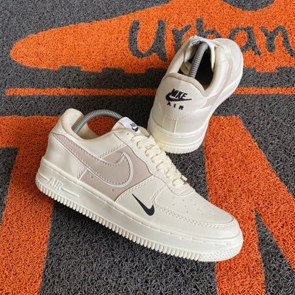 AF1 VAINILLA X BEIGE