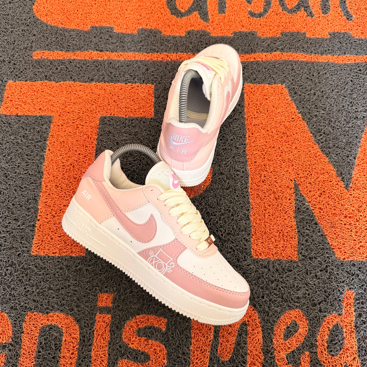 AF1 PALO DE ROSA GRAFFITI