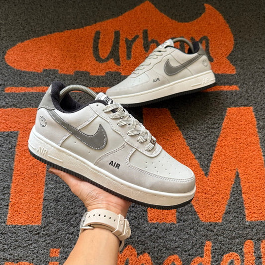 AF1 GRIS GRAFFITI