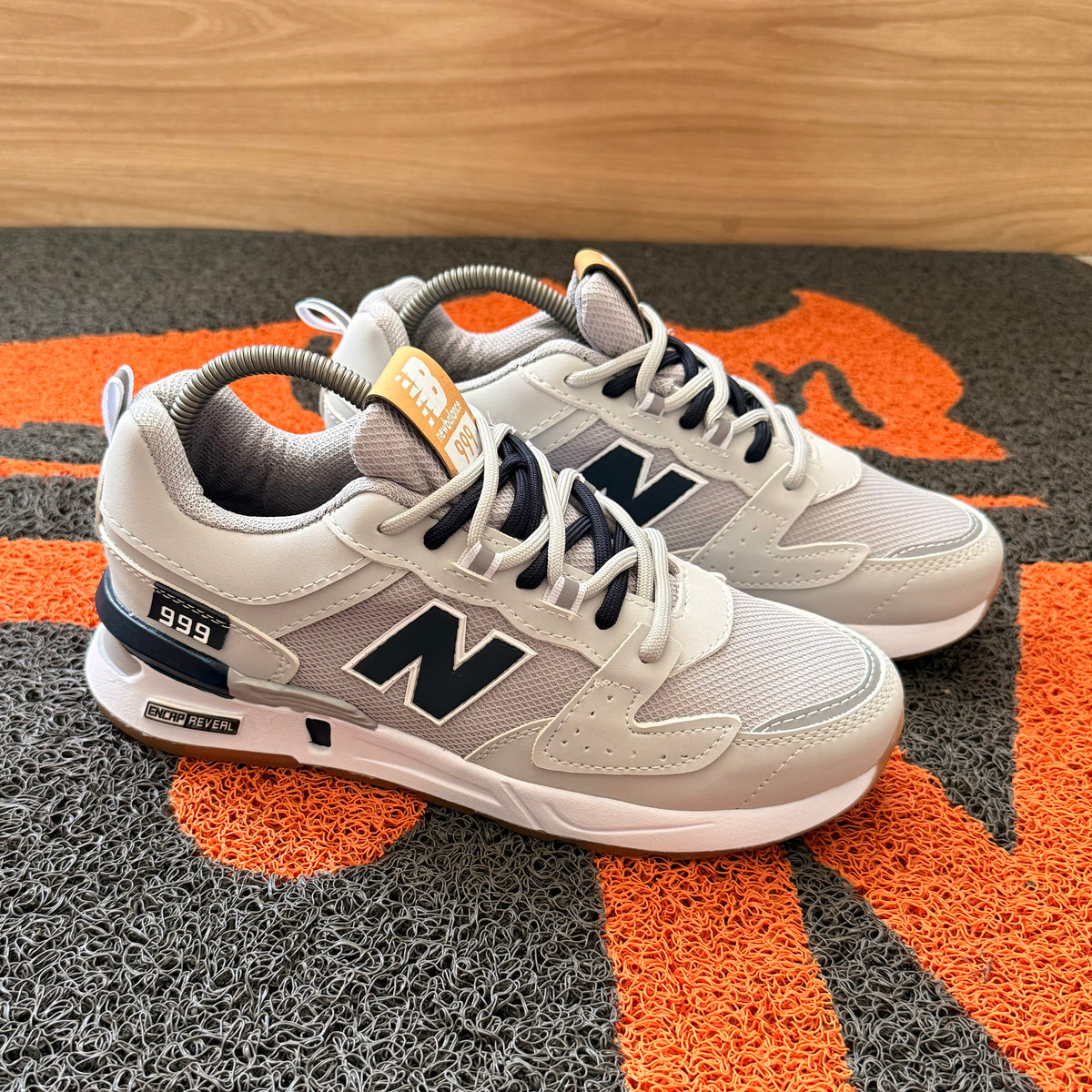 NEW BALANCE 999 GRIS X AZUL