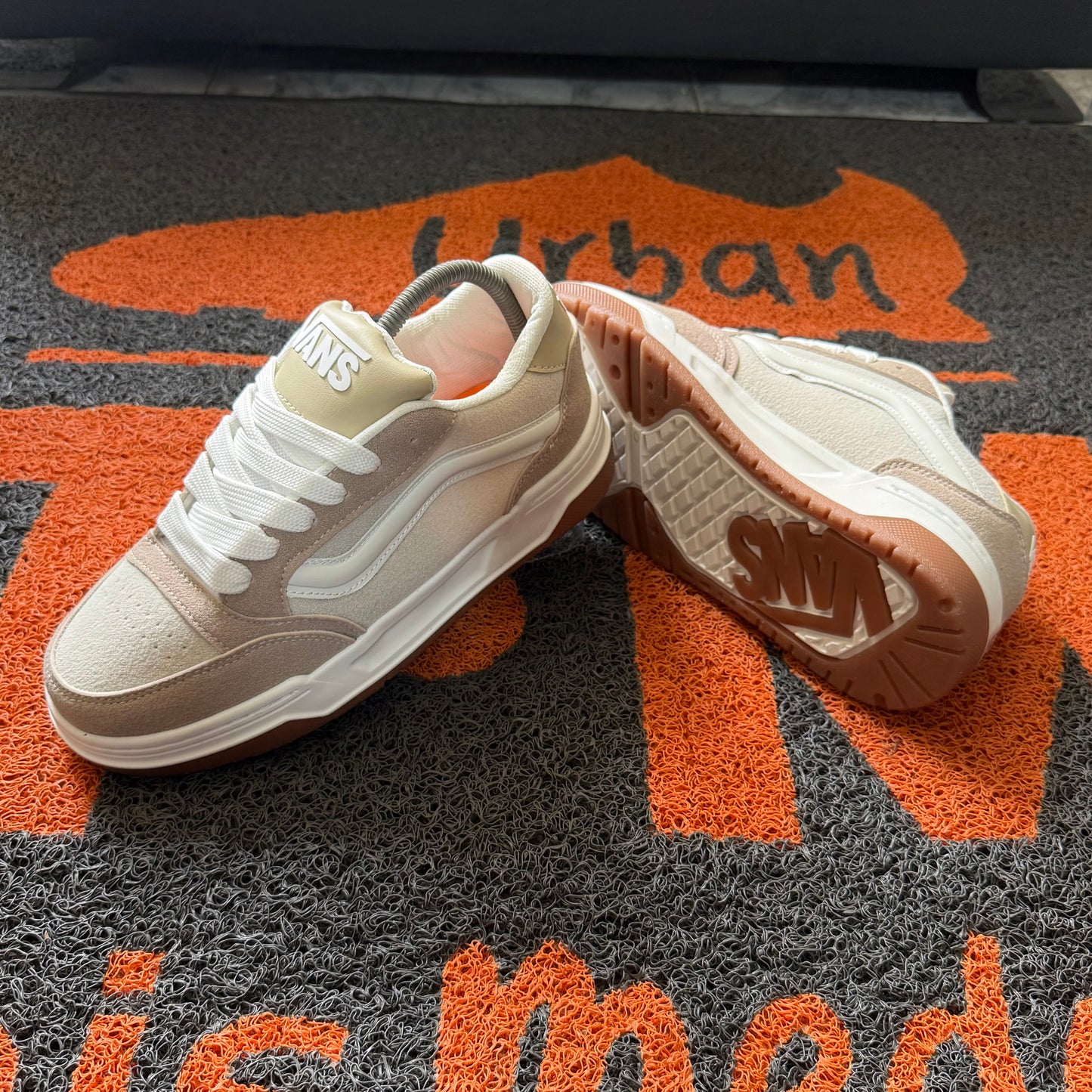 VANS HYLANE BEIGE