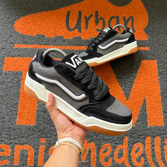 VANS HYLANE GRIS X NEGRO