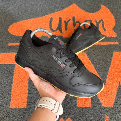 REEBOK CLÁSICO NEGRO