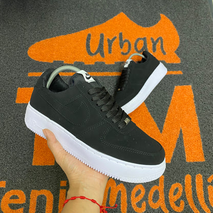 AF1 NOBUK NEGRO