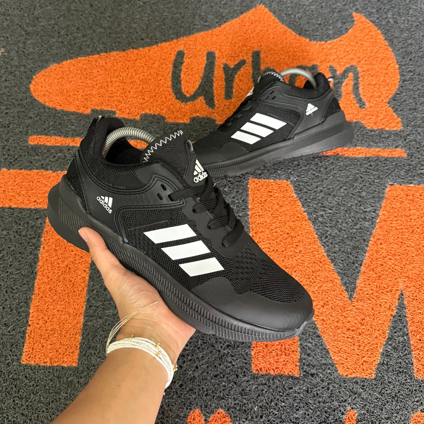 ADIDAS ULTRABOOST NEGRO TODO