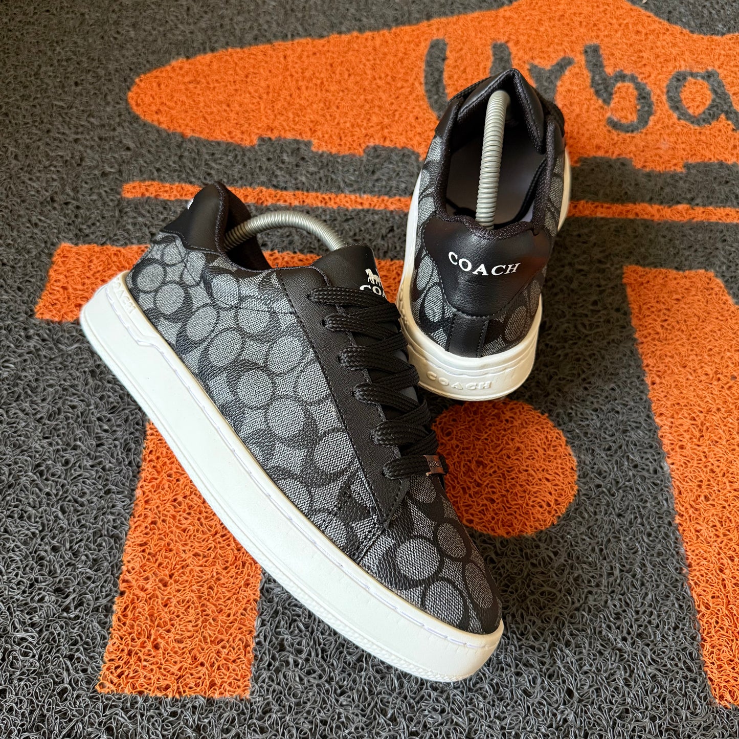 COACH NEGRO ESTAMPADO