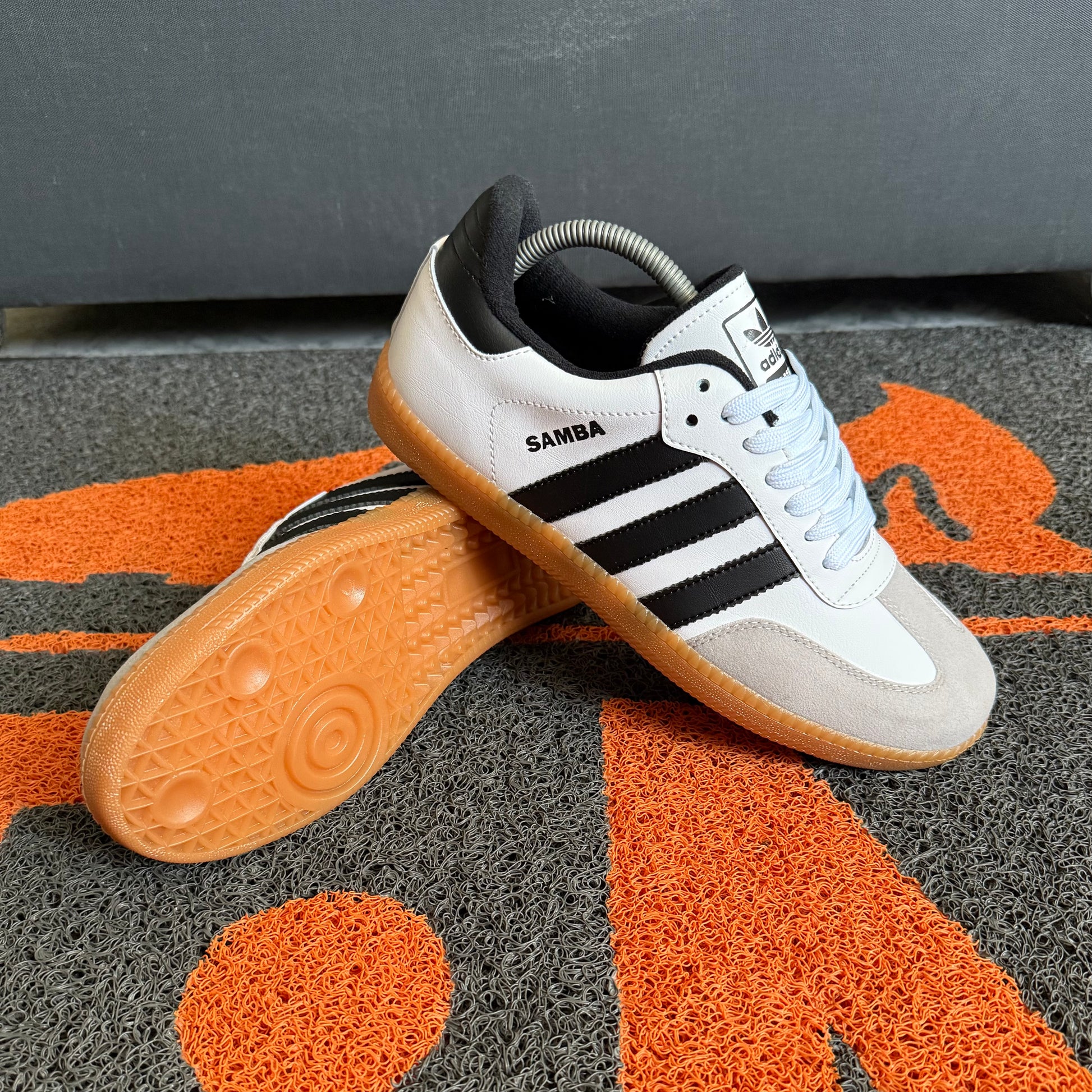 SAMBA BLANCO SUELA BAJITA URBAN TENIS MEDELLIN SAMBA BLANCO SUELA BAJITA URBAN TENIS MEDELLIN