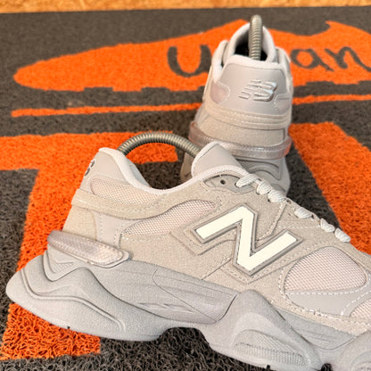 NEW BALANCE 9060 GRIS