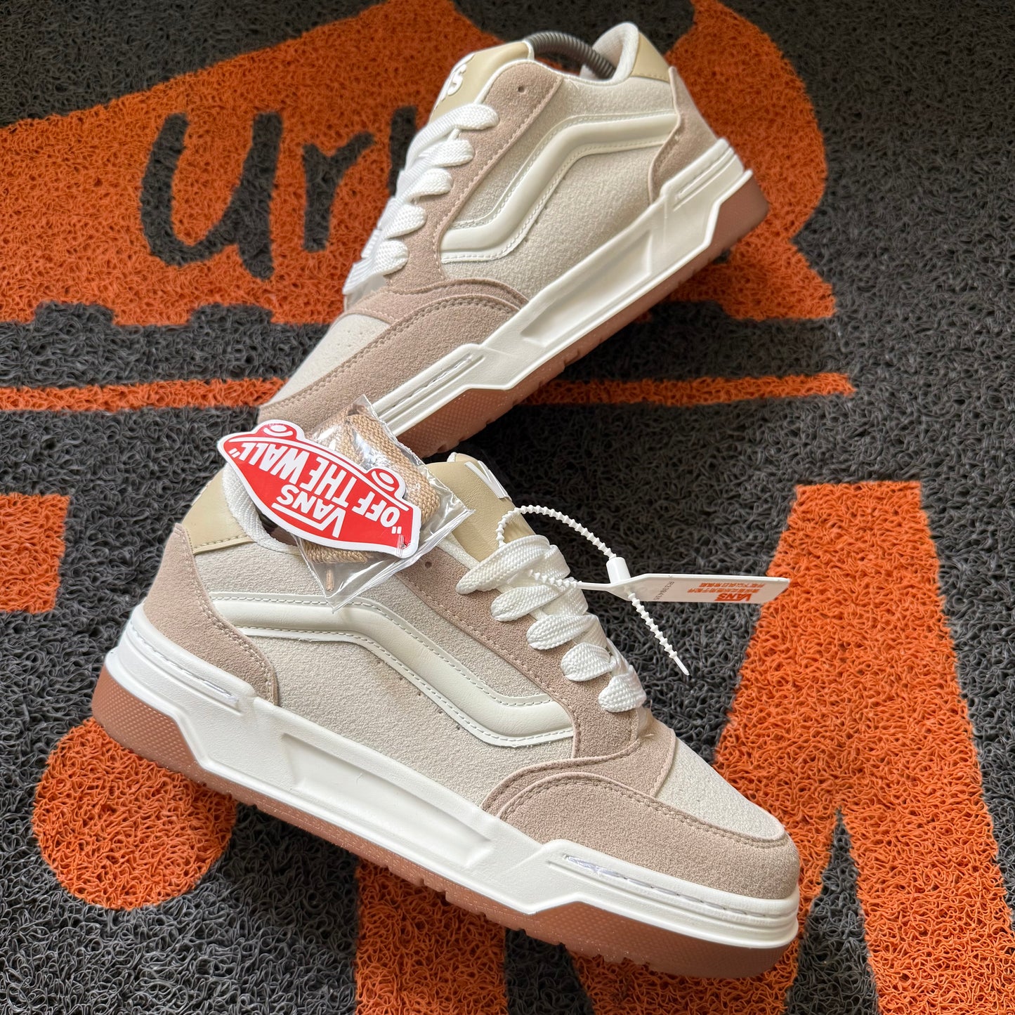 VANS HYLANE BEIGE