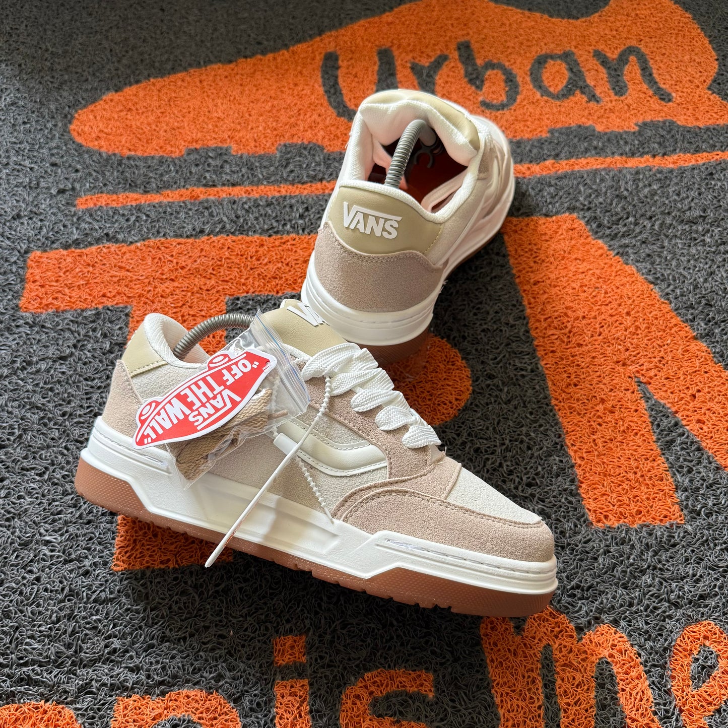 VANS HYLANE BEIGE