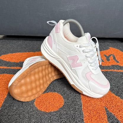 NEW BALANCE MARFIL X ROSADO