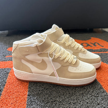 AF1 BOTA BEIGE X BLANCO