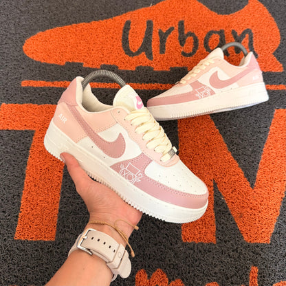 AF1 PALO DE ROSA GRAFFITI
