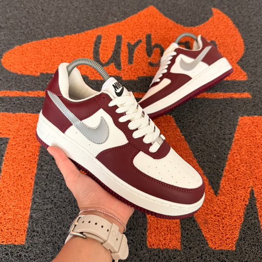AF1 VINOTINTO MUJER