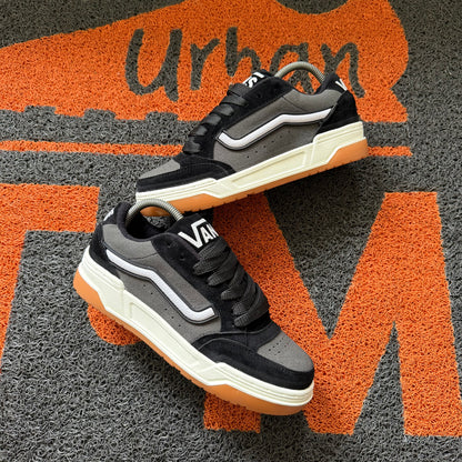 VANS HYLANE GRIS X NEGRO