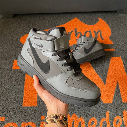 BOTA AF1 GRIS X NEGRO