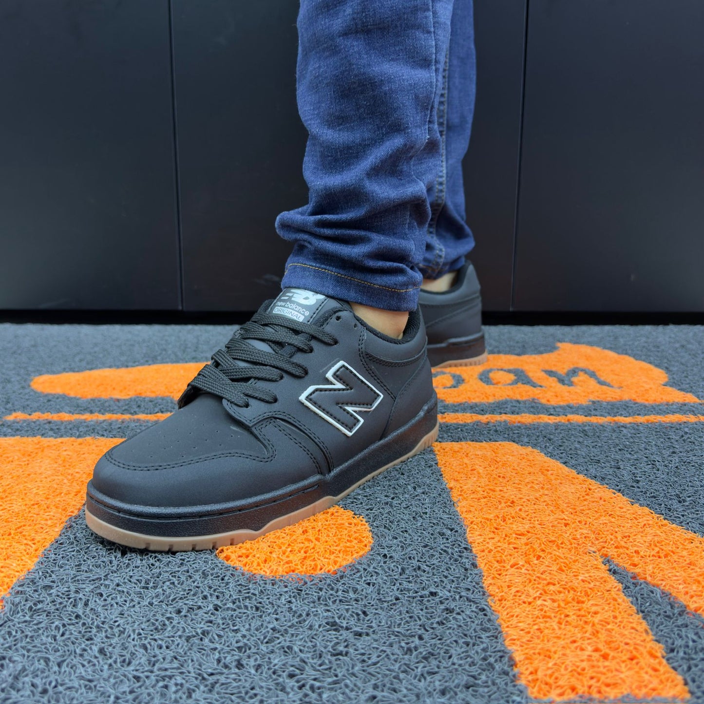 NEW BALANCE 480 NEGRO TODO