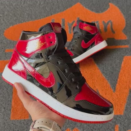 RETRO 1 NEGRO X ROJO