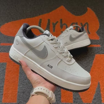 AF1 GRIS GRAFFITI