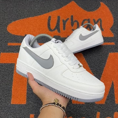 AF1 BLANCO X GRIS