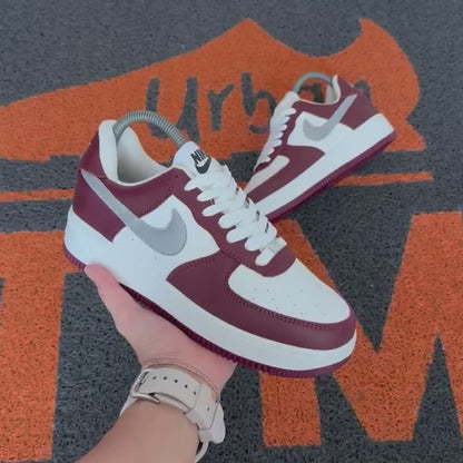 AF1 VINOTINTO MUJER